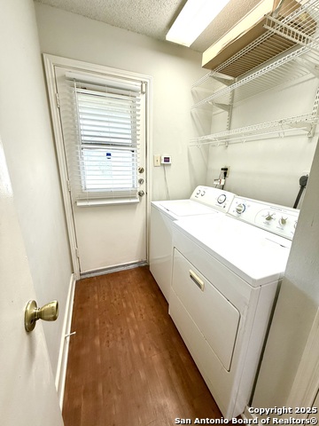 Image 12 of 24 For 4545 Hoeneke St 303