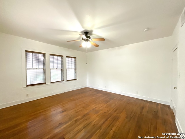 Image 19 of 40 For 1743 Summit Ave W 1