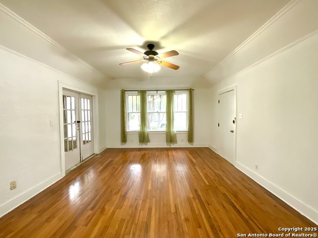 Image 35 of 40 For 1743 Summit Ave W 1