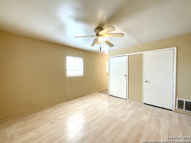 Image 10 of 23 For 7042 Glen Mist