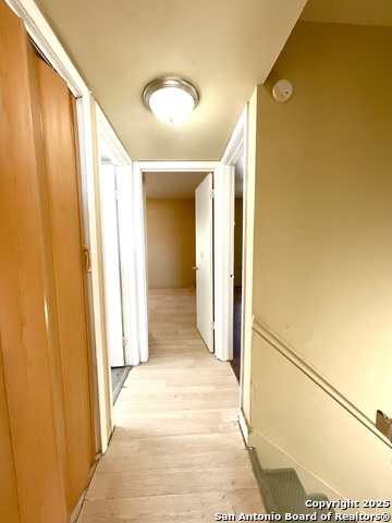 Image 8 of 23 For 7042 Glen Mist