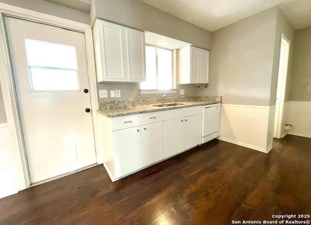 Image 10 of 25 For 103 Silver Sands W 103