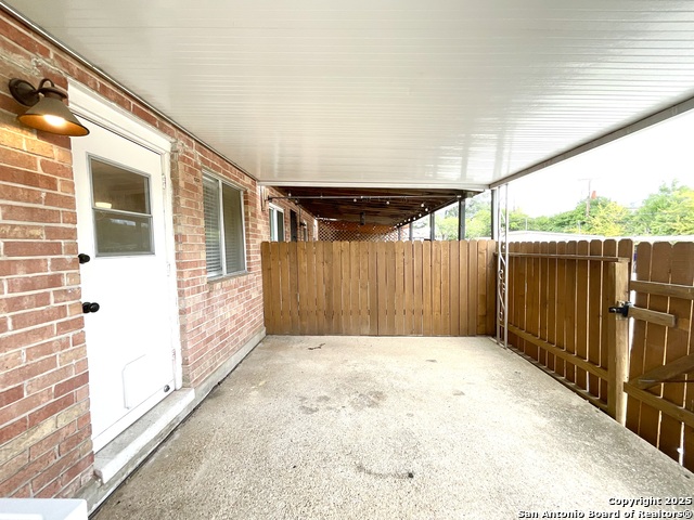 Image 24 of 25 For 103 Silver Sands W 103