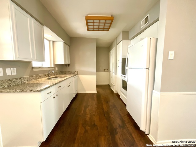 Image 9 of 25 For 103 Silver Sands W 103