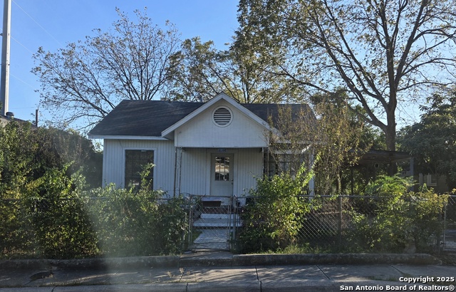 Details for 1806 Santa Anna St, San Antonio, TX 78201