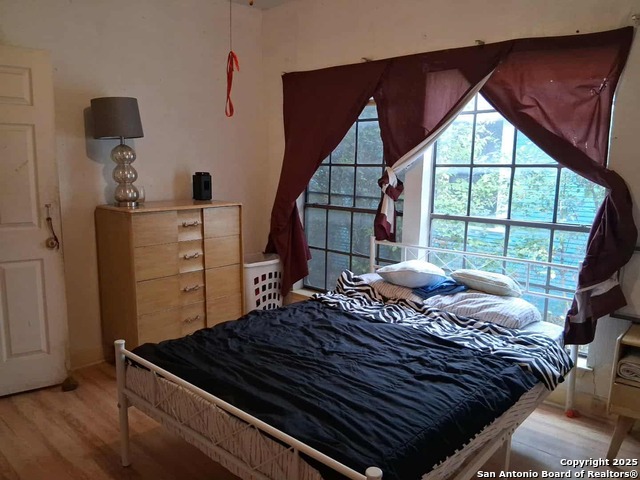 Image 10 of 21 For 1806 Santa Anna St