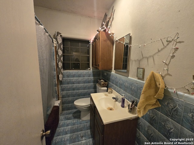 Image 12 of 21 For 1806 Santa Anna St