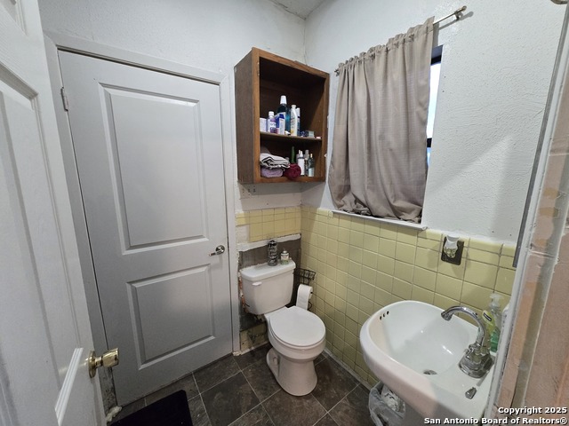 Image 18 of 21 For 1806 Santa Anna St