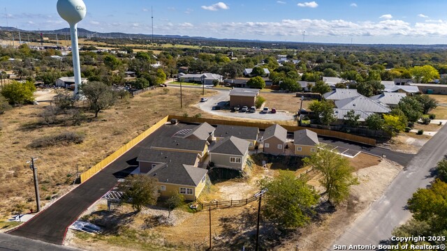 Image 18 of 30 For 705 Fifth  B