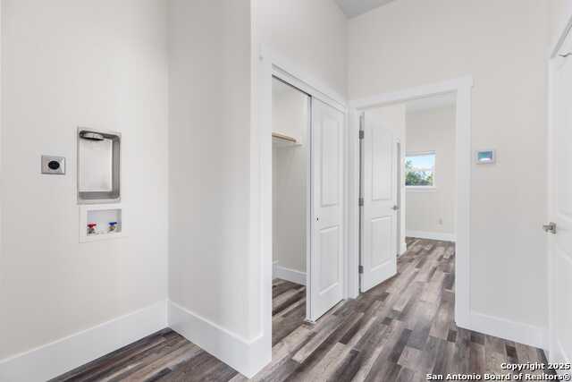 Image 24 of 30 For 705 Fifth  B