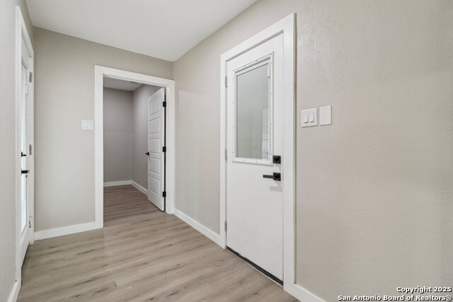 Image 14 of 38 For 318 Trafalgar