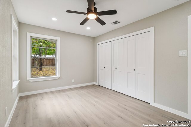 Image 21 of 38 For 318 Trafalgar