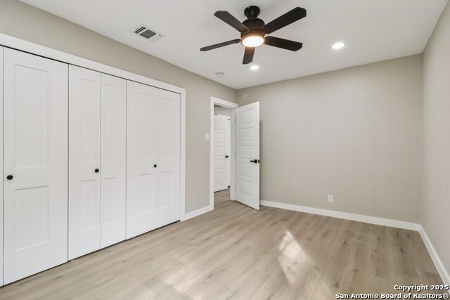 Image 22 of 38 For 318 Trafalgar