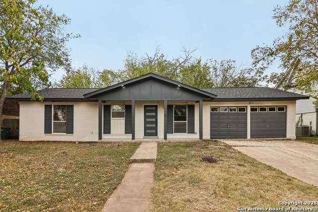 Image 35 of 38 For 318 Trafalgar