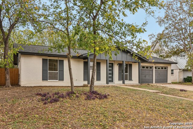 Image 37 of 38 For 318 Trafalgar