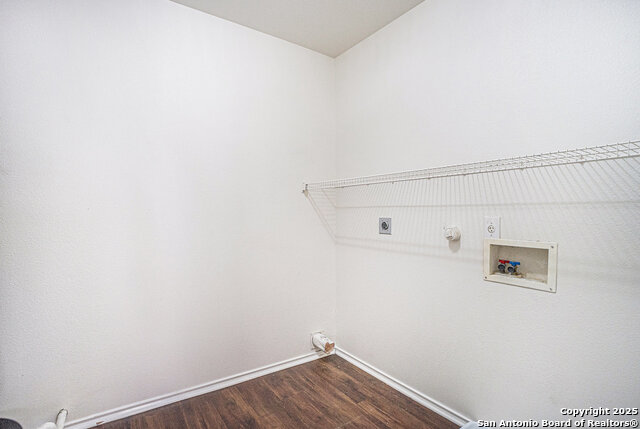 Image 14 of 15 For 122 Mallow