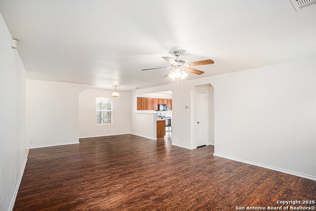 Image 4 of 15 For 122 Mallow