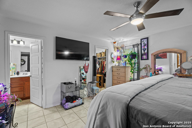 Image 13 of 24 For 11134 Charismatic