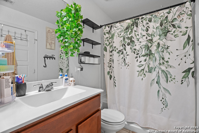 Image 15 of 24 For 11134 Charismatic