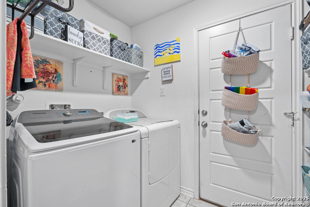 Image 19 of 24 For 11134 Charismatic