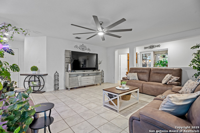 Image 5 of 24 For 11134 Charismatic