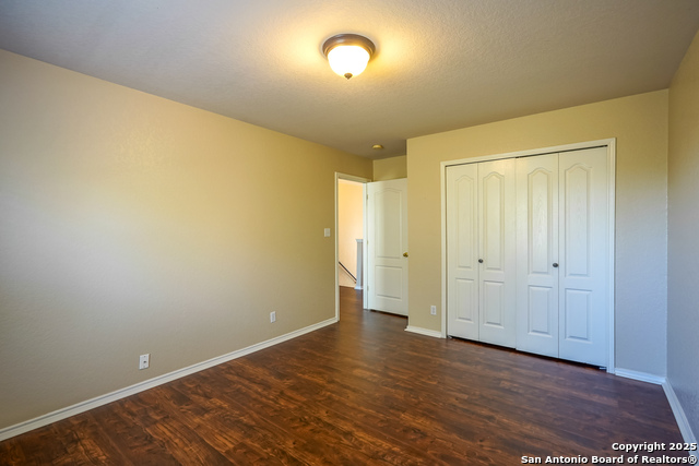 Listing photo id 33 for 21111 Encino Ash