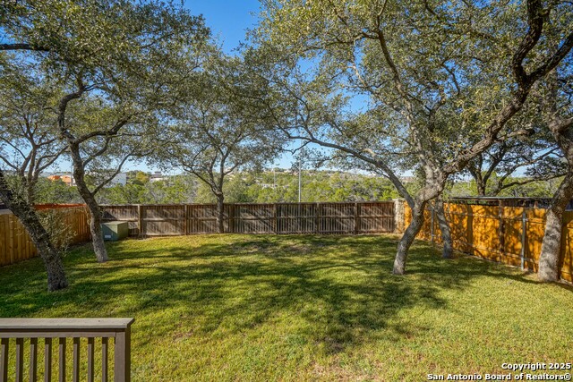 Listing photo id 36 for 21111 Encino Ash