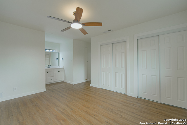 Image 34 of 47 For 12605 Moss Hollow