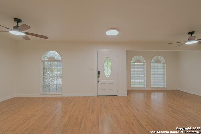 Image 39 of 47 For 12605 Moss Hollow