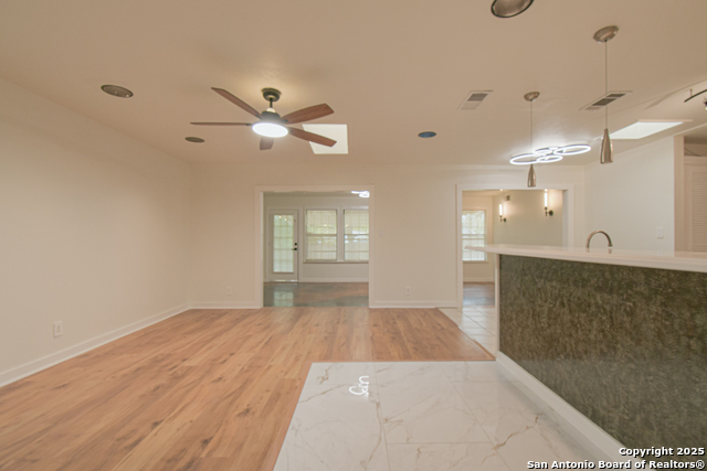 Image 44 of 47 For 12605 Moss Hollow