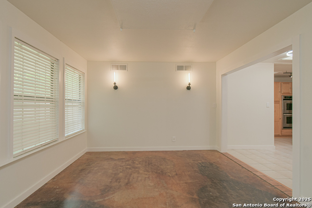 Image 45 of 47 For 12605 Moss Hollow