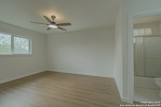 Image 46 of 47 For 12605 Moss Hollow