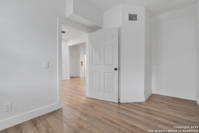 Image 12 of 14 For 618 Atlanta St  2