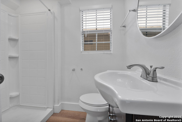 Image 7 of 14 For 618 Atlanta St  2