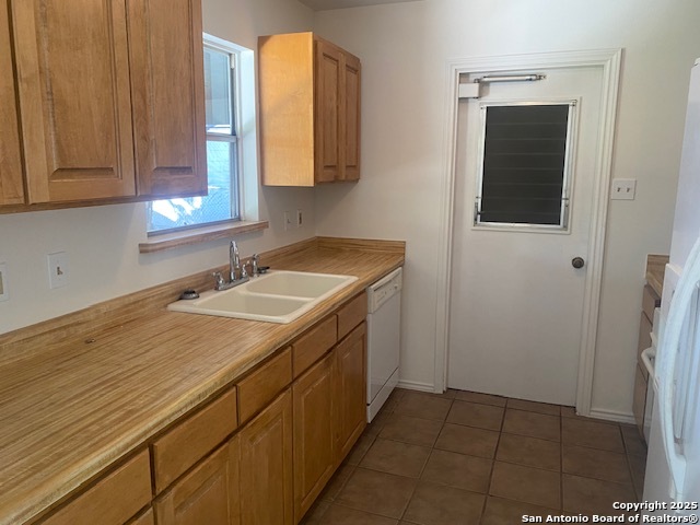 Image 5 of 18 For 5406 Sir Robert