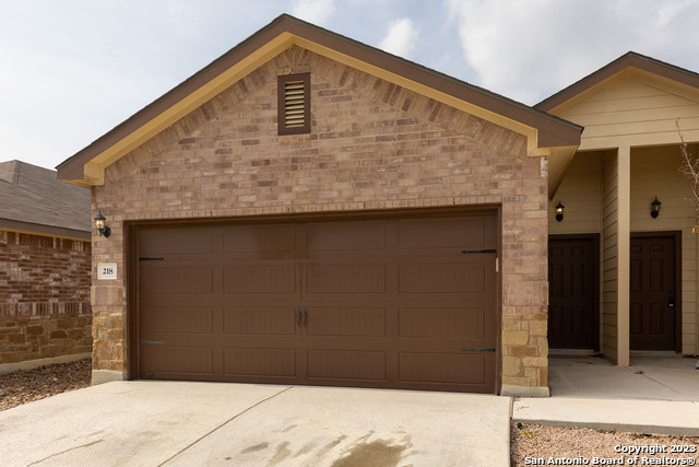 Image 2 of 28 For 218 Ragsdale