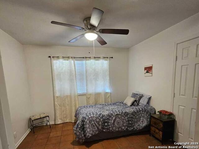 Image 18 of 23 For 2830 Old Moss Rd