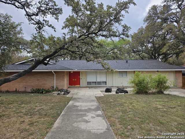 Image 2 of 23 For 2830 Old Moss Rd