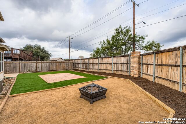 Image 16 of 20 For 203 Adelaide Oaks