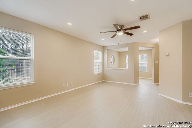 Image 3 of 20 For 203 Adelaide Oaks