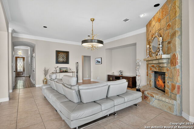 Image 13 of 40 For 7807 Hermosa Hill