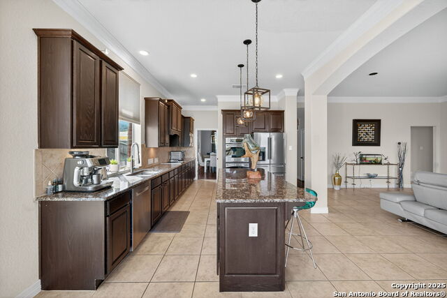 Image 15 of 40 For 7807 Hermosa Hill