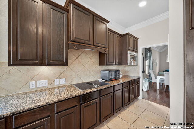 Image 17 of 40 For 7807 Hermosa Hill