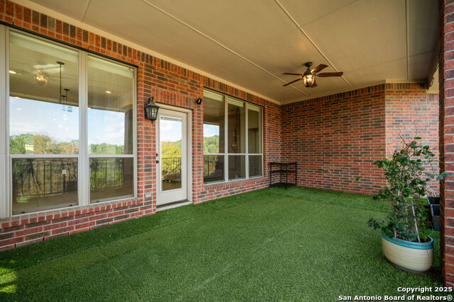 Image 32 of 40 For 7807 Hermosa Hill