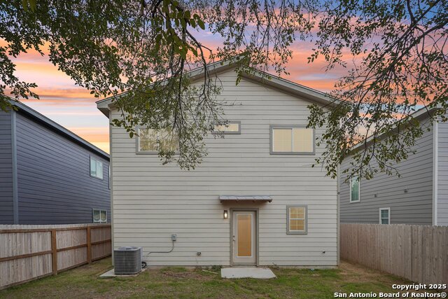 Image 2 of 43 For 167 Hopi  