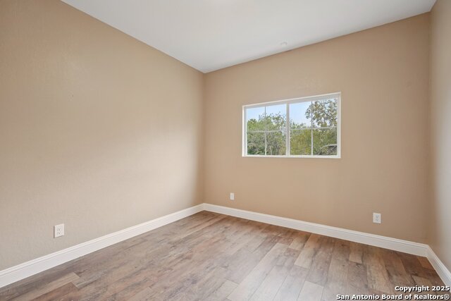 Image 24 of 43 For 167 Hopi  