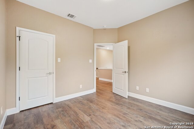 Image 28 of 43 For 167 Hopi  