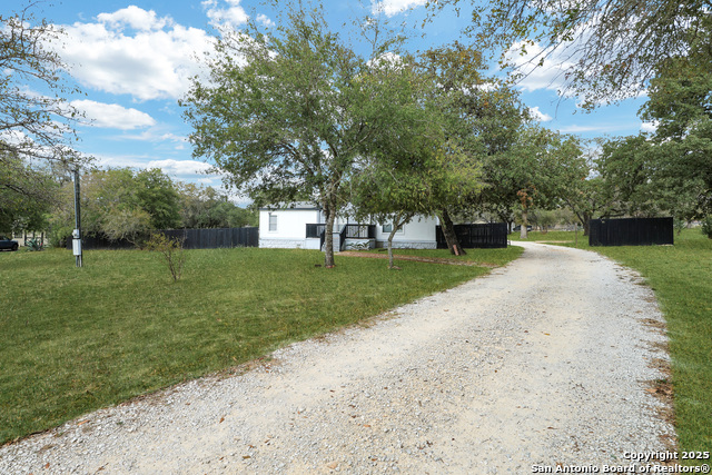 Image 4 of 30 For 5107 Savannah Chase