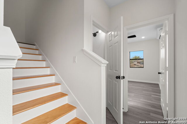 Image 7 of 30 For 627 Olive St, #101,201 S