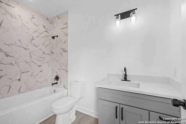 Image 9 of 30 For 627 Olive St, #101,201 S